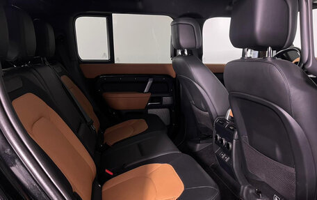 Land Rover Defender II, 2023 год, 11 500 000 рублей, 17 фотография