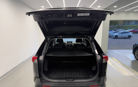 Toyota RAV4, 2019 год, 2 700 000 рублей, 8 фотография