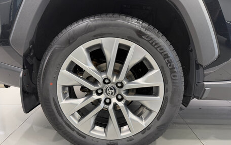 Toyota RAV4, 2019 год, 2 700 000 рублей, 12 фотография
