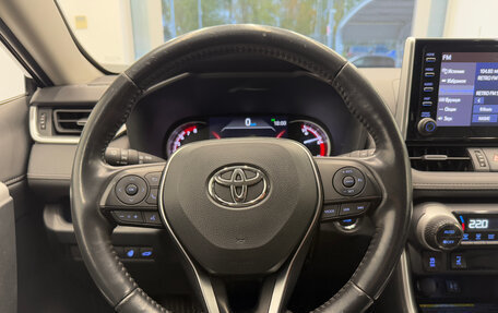 Toyota RAV4, 2019 год, 2 700 000 рублей, 28 фотография