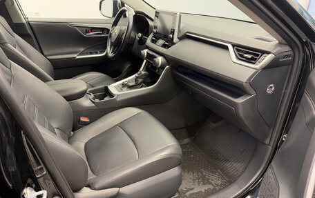 Toyota RAV4, 2019 год, 2 700 000 рублей, 22 фотография