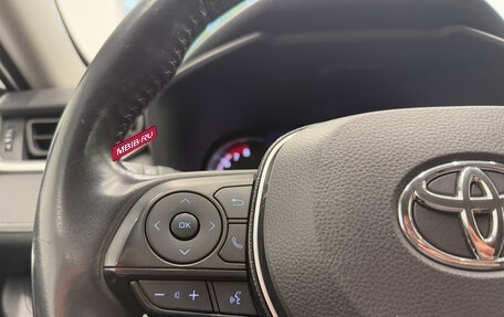 Toyota RAV4, 2019 год, 2 700 000 рублей, 26 фотография