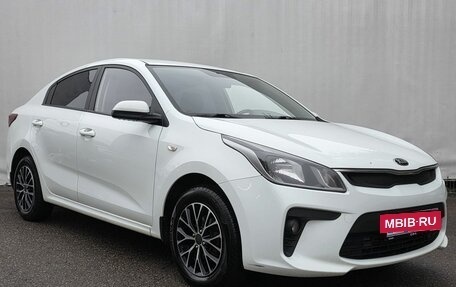 KIA Rio IV, 2018 год, 1 050 000 рублей, 3 фотография