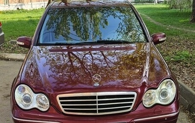 Mercedes-Benz C-Класс, 2004 год, 689 000 рублей, 1 фотография