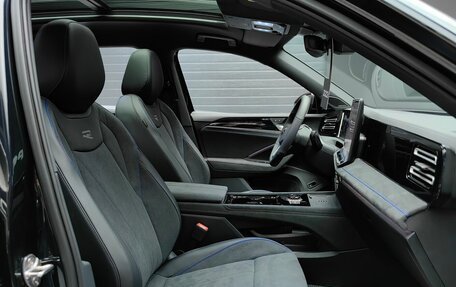 Volkswagen Tiguan, 2025 год, 5 500 000 рублей, 25 фотография