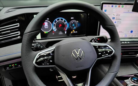 Volkswagen Tiguan, 2025 год, 5 500 000 рублей, 21 фотография