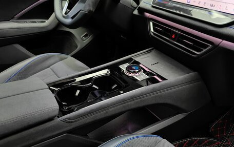 Volkswagen Tiguan, 2025 год, 5 500 000 рублей, 33 фотография