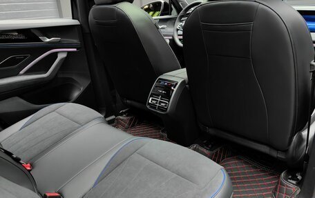 Volkswagen Tiguan, 2025 год, 5 500 000 рублей, 39 фотография