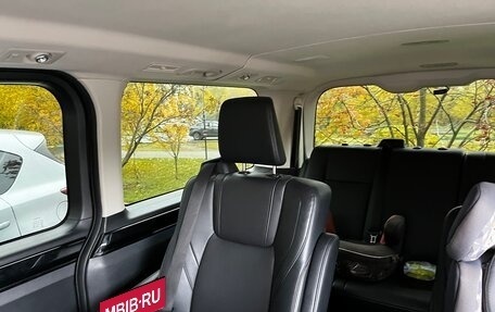 Toyota HiAce H300, 2021 год, 6 300 000 рублей, 11 фотография