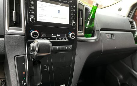 Toyota HiAce H300, 2021 год, 6 300 000 рублей, 18 фотография