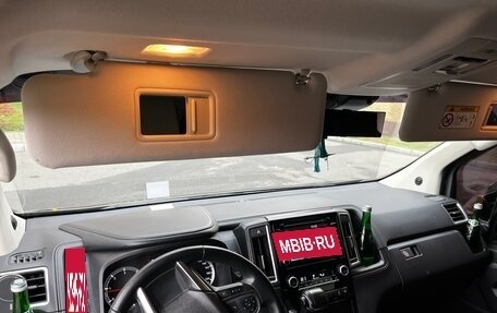 Toyota HiAce H300, 2021 год, 6 300 000 рублей, 16 фотография