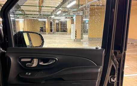 Mercedes-Benz V-Класс, 2018 год, 6 490 000 рублей, 10 фотография