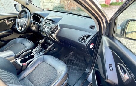 Hyundai ix35 I рестайлинг, 2012 год, 935 000 рублей, 13 фотография