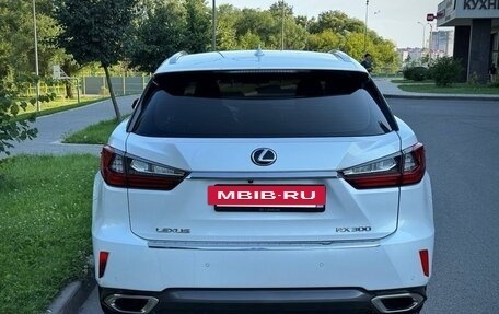 Lexus RX IV рестайлинг, 2018 год, 3 850 000 рублей, 11 фотография