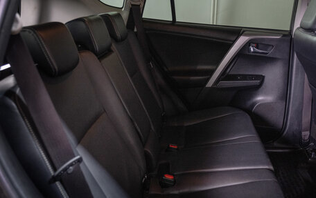 Toyota RAV4, 2015 год, 2 339 000 рублей, 23 фотография