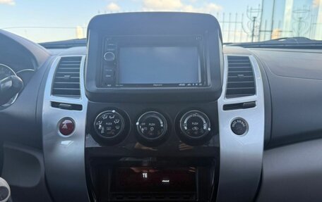 Mitsubishi Pajero Sport II рестайлинг, 2011 год, 1 590 000 рублей, 15 фотография