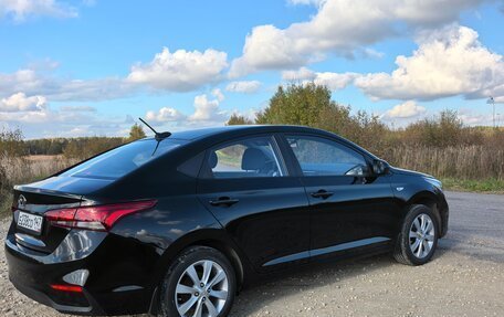 Hyundai Solaris II рестайлинг, 2017 год, 1 200 000 рублей, 10 фотография