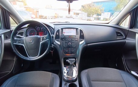 Opel Astra J, 2010 год, 670 000 рублей, 7 фотография