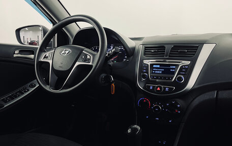 Hyundai Solaris II рестайлинг, 2016 год, 850 000 рублей, 9 фотография