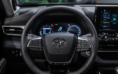 Toyota Highlander, 2025 год, 6 070 000 рублей, 10 фотография