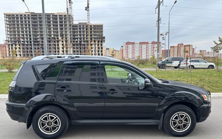 Mitsubishi Outlander III рестайлинг 3, 2010 год, 625 000 рублей, 4 фотография