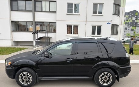 Mitsubishi Outlander III рестайлинг 3, 2010 год, 625 000 рублей, 8 фотография