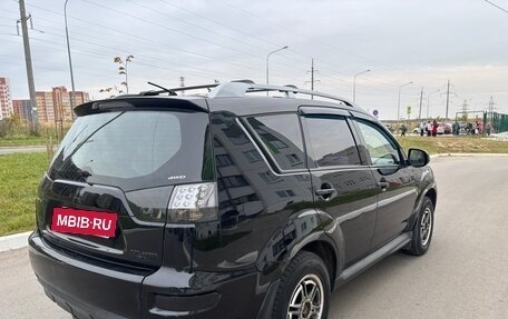 Mitsubishi Outlander III рестайлинг 3, 2010 год, 625 000 рублей, 5 фотография