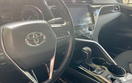 Toyota Camry, 2020 год, 2 800 000 рублей, 6 фотография