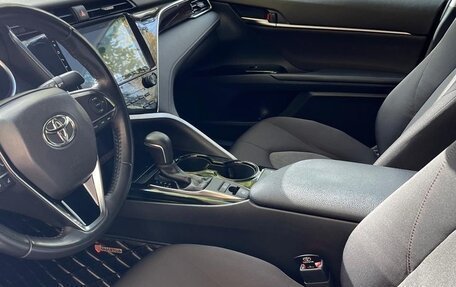 Toyota Camry, 2020 год, 2 800 000 рублей, 7 фотография