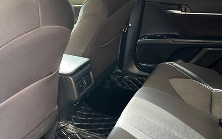 Toyota Camry, 2020 год, 2 800 000 рублей, 8 фотография