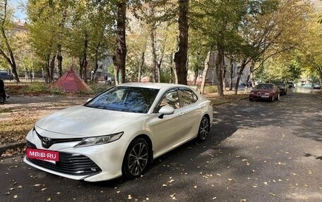 Toyota Camry, 2020 год, 2 800 000 рублей, 2 фотография