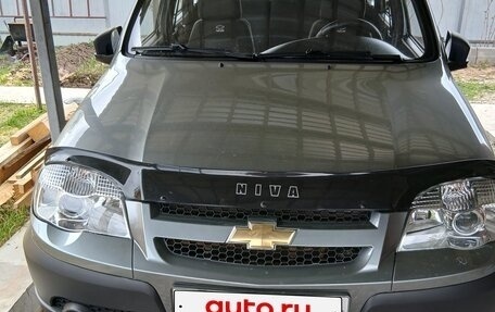 Chevrolet Niva I рестайлинг, 2013 год, 700 000 рублей, 2 фотография