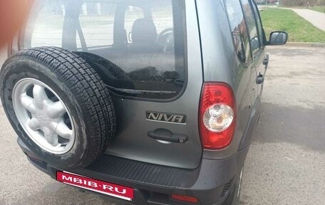Chevrolet Niva I рестайлинг, 2013 год, 700 000 рублей, 4 фотография