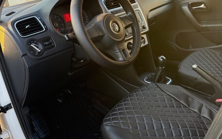 Volkswagen Polo VI (EU Market), 2013 год, 920 000 рублей, 11 фотография