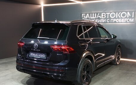 Volkswagen Tiguan II, 2021 год, 4 400 000 рублей, 4 фотография