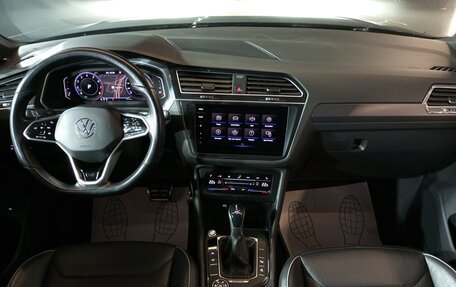 Volkswagen Tiguan II, 2021 год, 4 400 000 рублей, 9 фотография