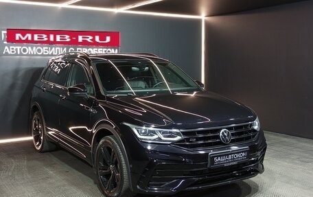 Volkswagen Tiguan II, 2021 год, 4 400 000 рублей, 3 фотография