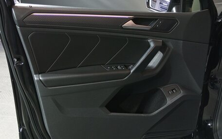 Volkswagen Tiguan II, 2021 год, 4 400 000 рублей, 17 фотография