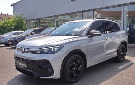 Volkswagen Tiguan, 2024 год, 5 824 000 рублей, 2 фотография