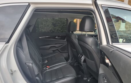 KIA Sorento III Prime рестайлинг, 2018 год, 3 320 000 рублей, 23 фотография