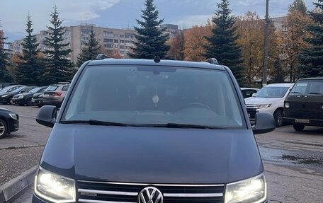 Volkswagen Multivan T6 рестайлинг, 2018 год, 5 699 000 рублей, 7 фотография