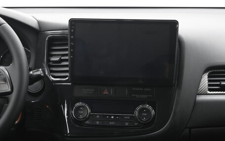 Mitsubishi Outlander III рестайлинг 3, 2013 год, 1 349 000 рублей, 9 фотография