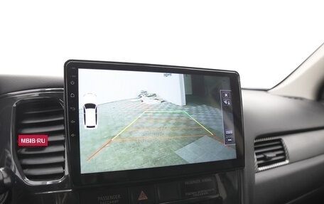 Mitsubishi Outlander III рестайлинг 3, 2013 год, 1 349 000 рублей, 10 фотография