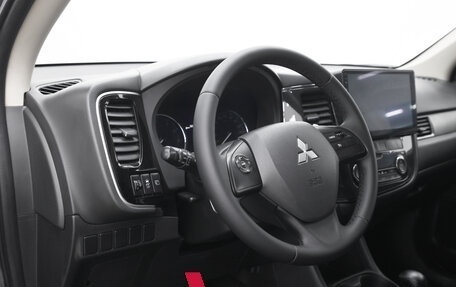 Mitsubishi Outlander III рестайлинг 3, 2013 год, 1 349 000 рублей, 7 фотография
