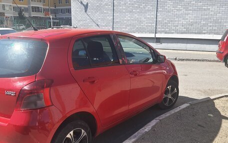 Toyota Yaris III рестайлинг, 2006 год, 600 000 рублей, 3 фотография