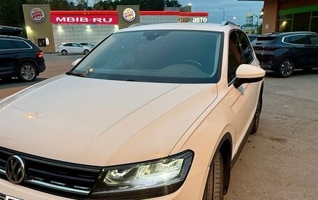 Volkswagen Tiguan II, 2019 год, 2 550 000 рублей, 1 фотография