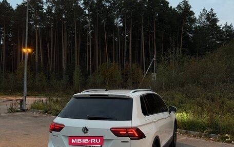Volkswagen Tiguan II, 2019 год, 2 550 000 рублей, 3 фотография