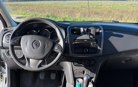 Renault Logan II, 2017 год, 615 000 рублей, 13 фотография