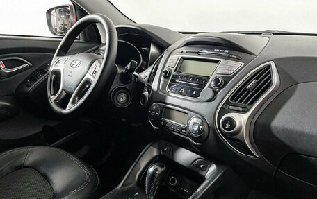 Hyundai ix35 I рестайлинг, 2010 год, 997 000 рублей, 9 фотография