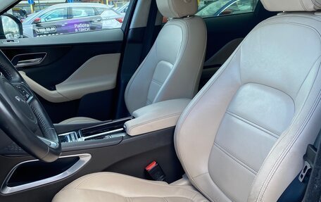 Jaguar F-Pace, 2018 год, 2 550 000 рублей, 8 фотография